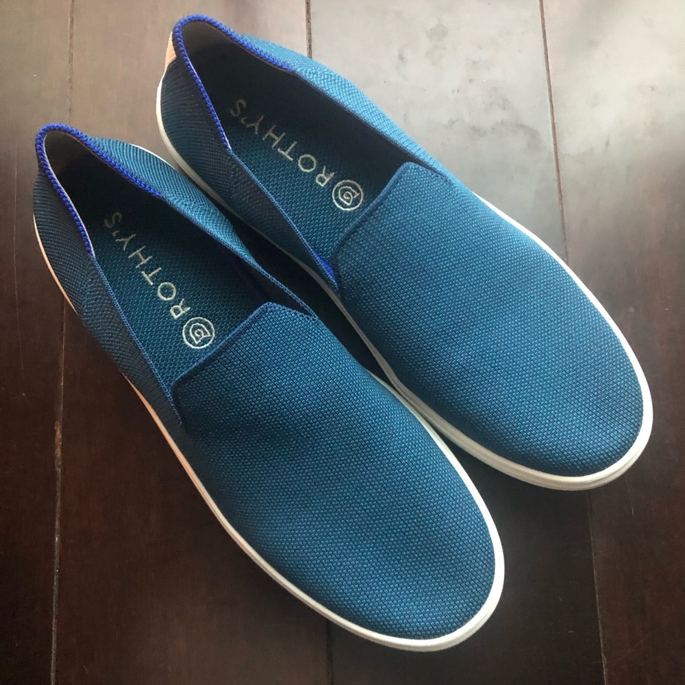 Rothys jade sneaker size 10